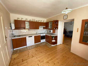 🏠 Venkovský dům s velkým pozemkem 2002 m² – Zákřov u Tršic - 10