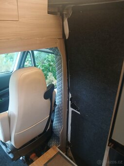 Obytná dodávka Iveco Daily - 10