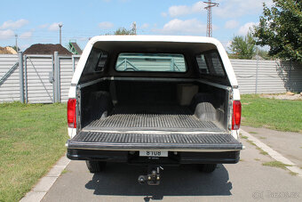 1990 Ford F250 4WD 302 V8, velmi pěkný orig. stav, DPH - 10