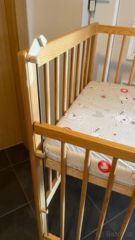 Dřevěná dětská postýlka české značky - 10