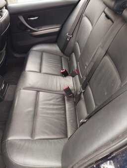BMW 3 318d Touring combi 187 000km serviska garance km - 10