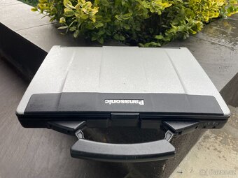 odolný, vojenský notebook PANASONIC CF-53 - 17h baterie - 10
