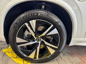 Volvo XC90 T8 Recharge Plus Dark ČR DPH 2025 - 10
