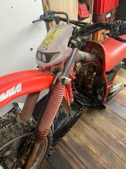Yamaha xt600 díly - 10