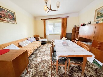 Prodej rodinný dům se zahradou, 3+1, 400 m2 - Jaroslavice, u - 10