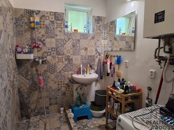 Prodej trojgeneračního domu, pozemek 1122 m2 - 10