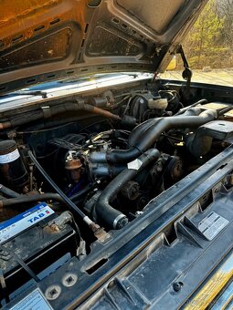 FORD F150 4x4 V8 5.0L 5q manuál rok 1989 - 10