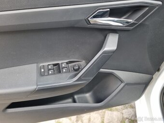 Seat Ibiza VW Polo 1.0tsi led klimatizace Navigace PDC - 10