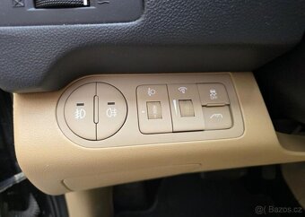 Hyundai H 1 2.5-9míst-MAX.výbava-TOP stav - 10