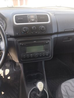 Fabia - 10