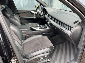 Audi Q7 3.0 TDI 200kW / S LINE / Black Edition / 7míst / DPH - 10