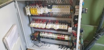 Použitý excentrický lis LENP 63, r. GO 2000 - 10