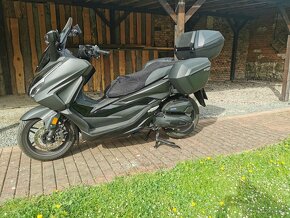 Boční držáky kufru Shad na Honda Forza 125 300 350 Honda ADV - 10