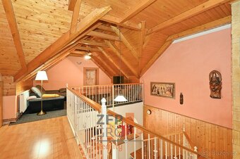 Prodej rodinného domu o rozloze 213 m², ulice Svárov, Velké  - 10