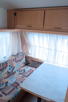 karavan obytný přívěs LMC LUXUS FAVORIT - 10