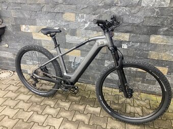 Horské elektrokolo Cube- rám XL - bat. 750wh - 10