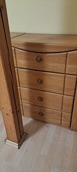 manželská postel, skřínky - 10