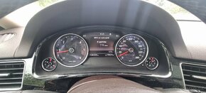 NEBOURANÝ VW TOUAREG 3.0TDI Orig.129t.km SERVISKA - 10