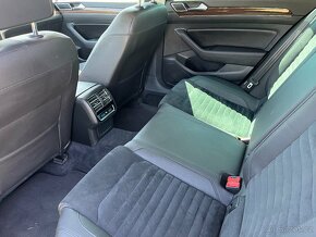 Prodám VW Passat 2.0 TDI 140kW 2018 Highline - 10