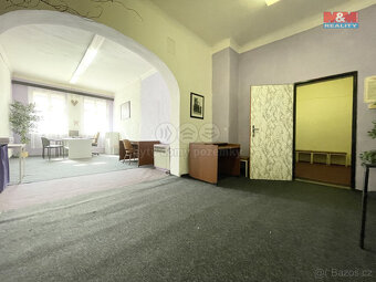 Pronájem obchod a služby, 35 m², Sokolov, ul. Staré náměstí - 10