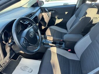 Toyota Auris 1.8Vvti Hybrid - 10