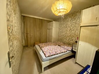 Prostorný dvougenerační byt 4+1 s balkonem a výhledem na Ješ - 10