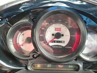 Aprilia SR 50 Ditech - 10