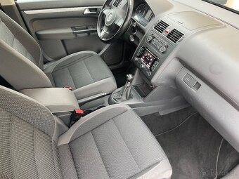 VW TOURAN 1.4 TSI 103 kW 199000 km, r.v.2011 - 10
