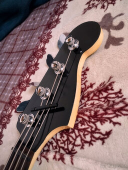 PJ Bass Special Limited - 10