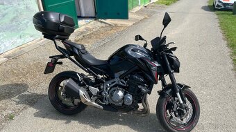 Kawasaki Z900 - 10