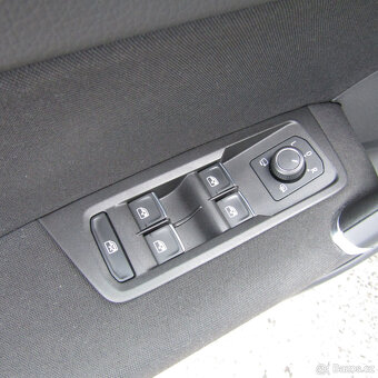 Volkswagen Touran III 1,4TSi 110kw, HIGHLINE, SUPER VÝBAVA - 10