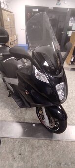 Gilera GP800 - 10