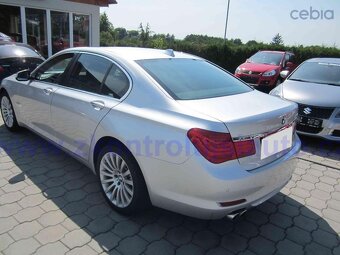 BMW 730D - 10