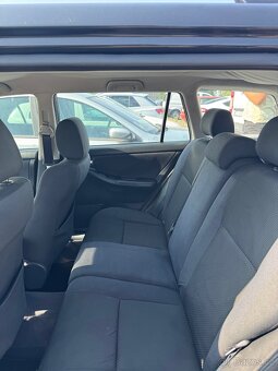 Toyota Corolla 1.4 VVT-i 71kW kombi - 10
