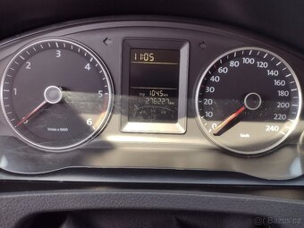 Volkswagen Transporter 2.0TDI -- DSG - 10