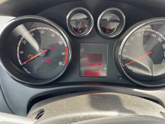 OPEL MERIVA 1,4 - 10