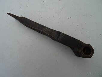 Díly na traktor Zetor . - 10