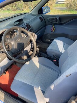 Mitsubishi Space Star 1,6 kombi rok výroby 2001 - 10