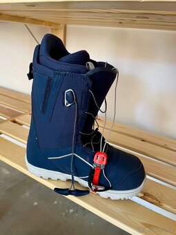 Snowboard GNU vel.155, boty Burton vel. 42, vázání - 10