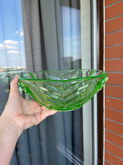 Starožitná Art Deco mísa 23 cm, uranové sklo Rosice - 10