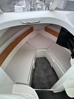 Merry Fisher 585 - 10