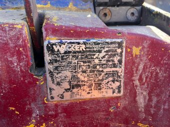 Vibrační ježkový válec RT 82 - 10