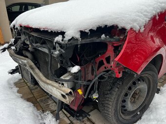 Prodám havarovaný Renault Clio Grandtour 1.2 benzín (55 kW), - 10