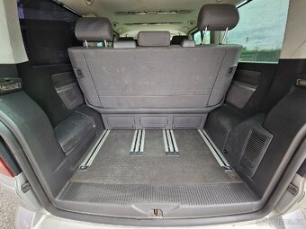 Volkswagen Multivan na splátky bez nahlížení do registru - 10
