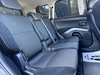 Mitsubishi Outlander XL 2011 - 10