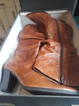 Nové kožené kozačky č.39, černé, rezavé, béžové - 10