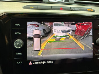 Volkswagen Passat R-line - 10