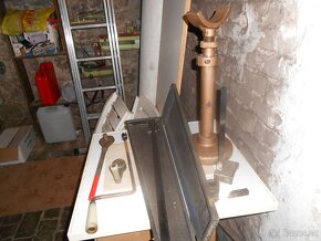 Vertikální fréza na revitalizaci brzdových kotoučů aut - 10