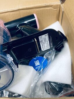 Aku vysavač růžový s černou - 10