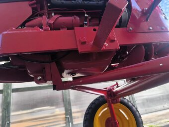 Massey Harris Pony 812 - 10